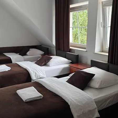 - Modlin Airport Kwatera prywatna *