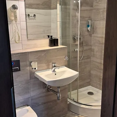 Quarto em Acomodações Particulares - Modlin Airport Nowy Dwór Mazowiecki