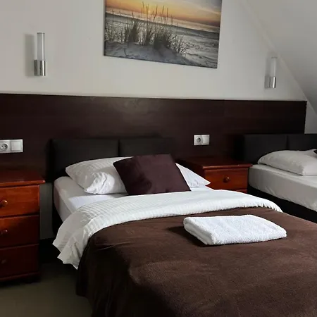 - Modlin Airport Quarto em Acomodações Particulares *