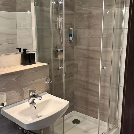 - Modlin Airport Kwatera prywatna Nowy Dwór Mazowiecki