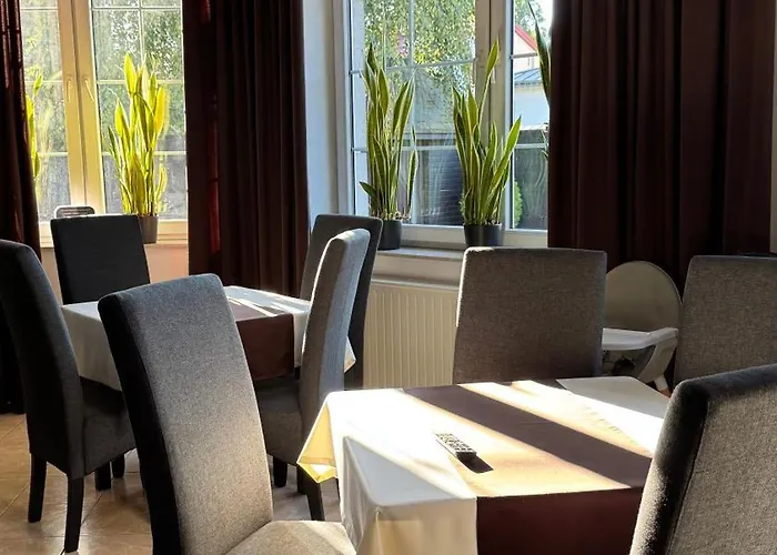 - Modlin Airport Habitación en casa particular