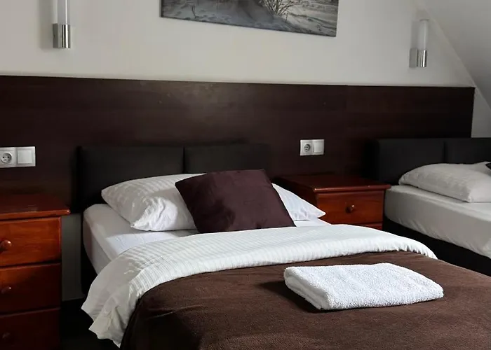 - Modlin Airport Habitación en casa particular *